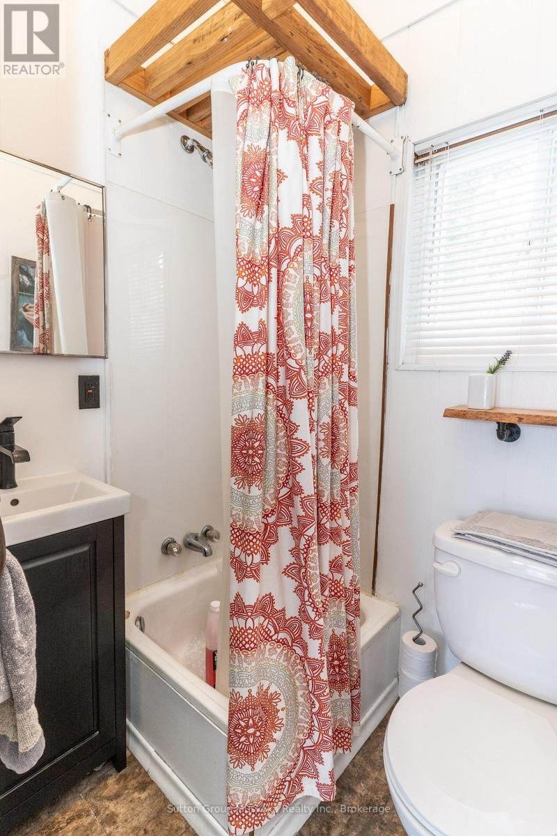 879 RELATIVE ROAD - 23