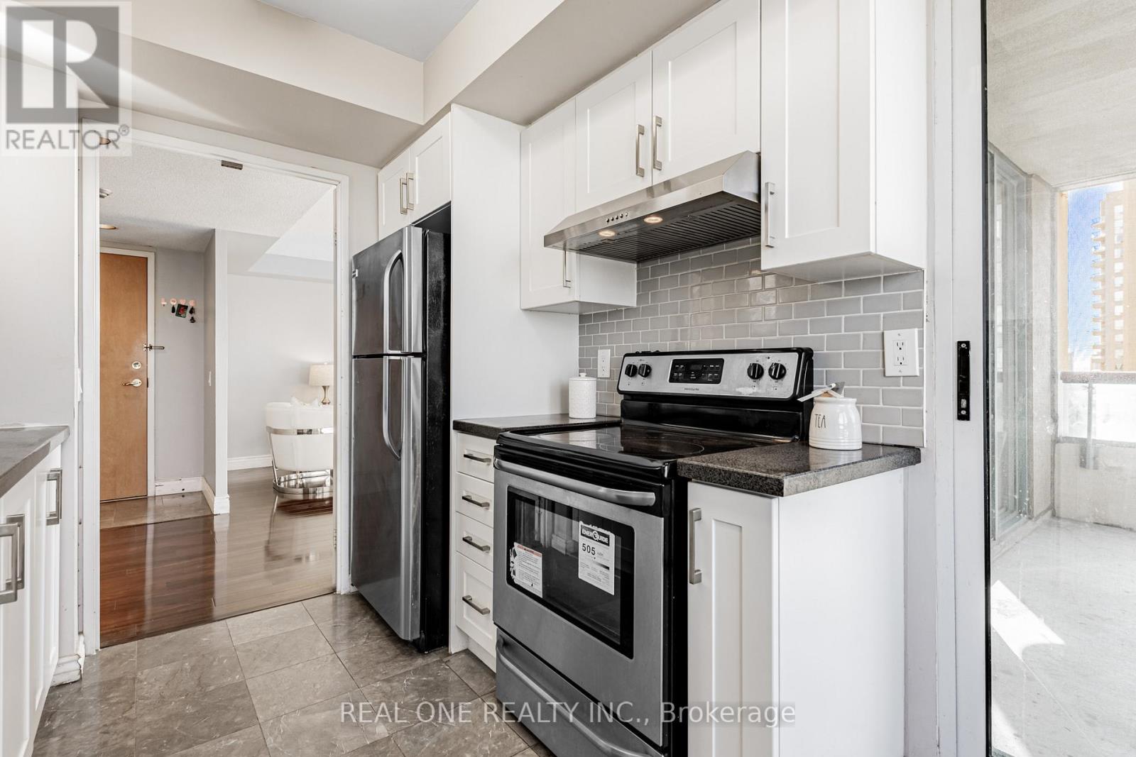 #1503 238 DORIS AVENUE - 11