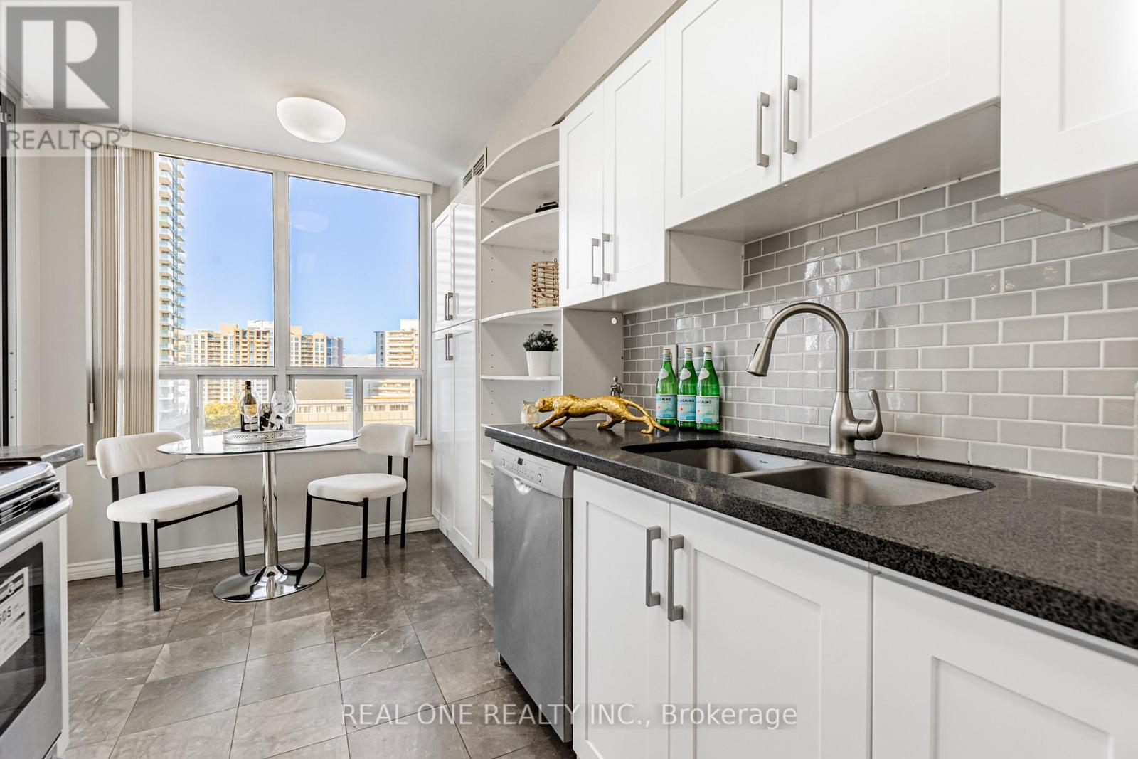 #1503 238 DORIS AVENUE - 2