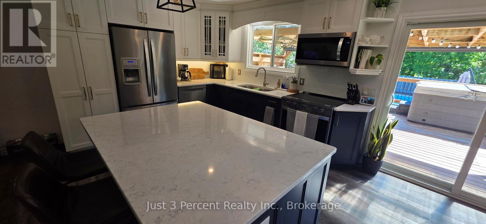 2224 FIELDVIEW DRIVE - 17