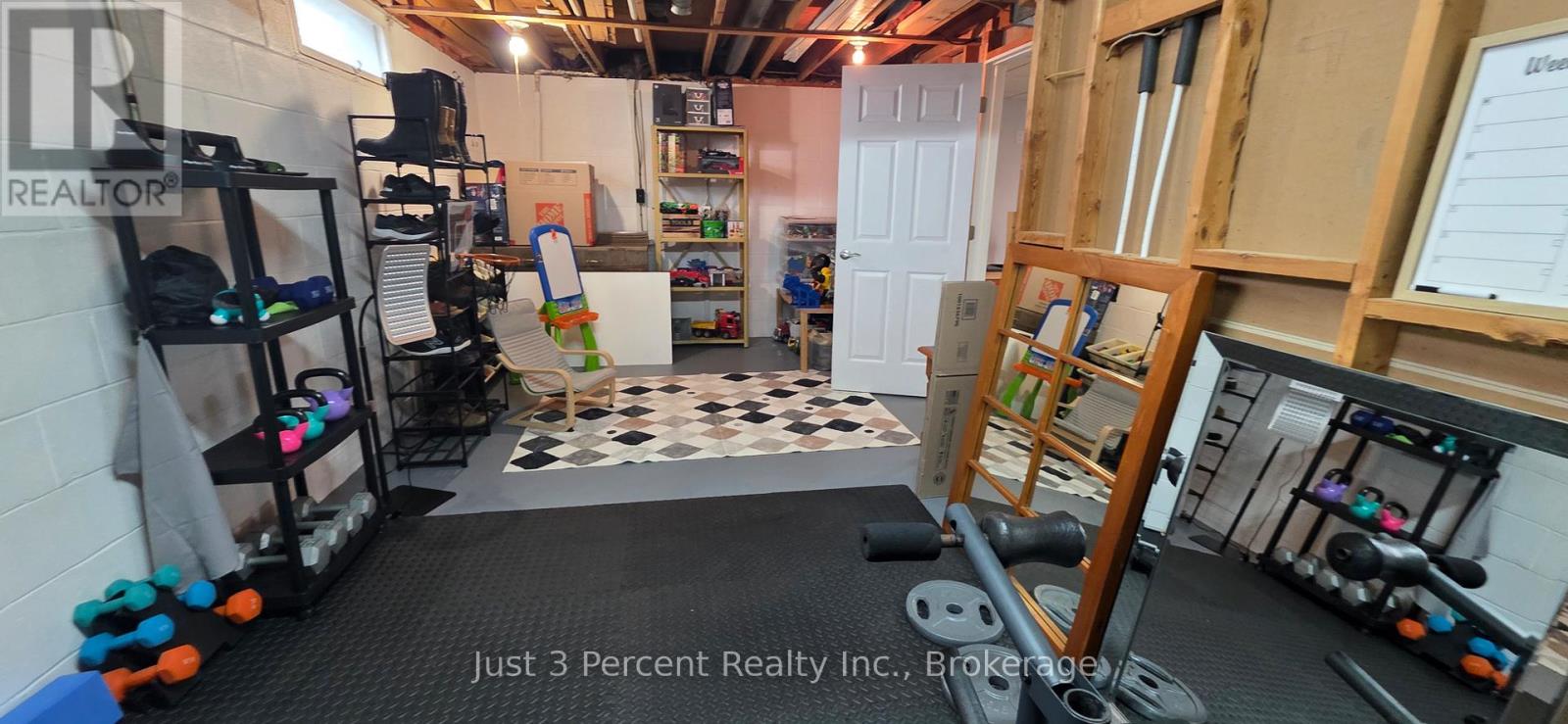 2224 FIELDVIEW DRIVE - 18
