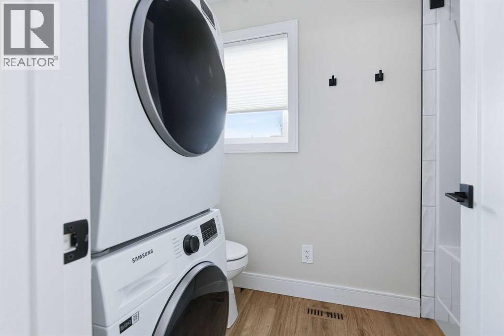 Upper Level with Laundry