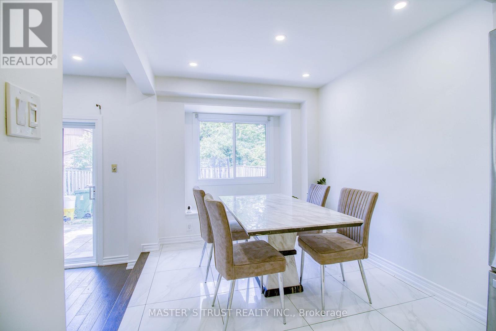 ##38 24 FUNDY BAY BOULEVARD - 10