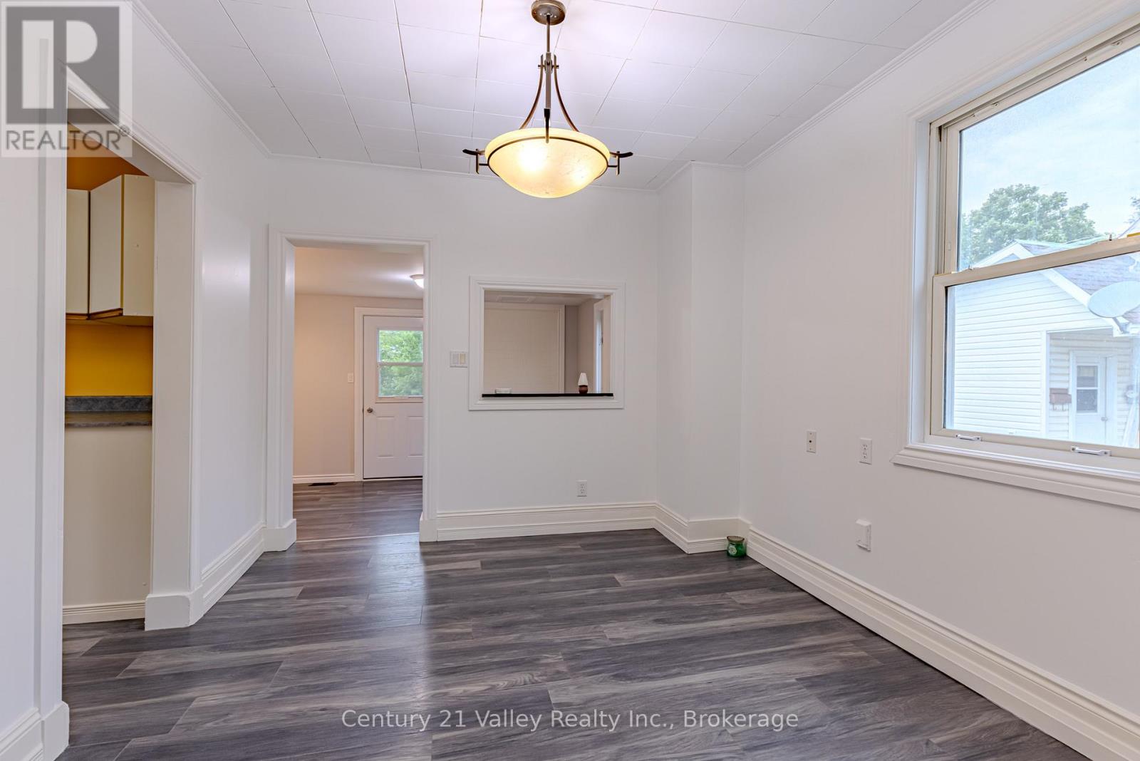127 JENNET STREET - 18