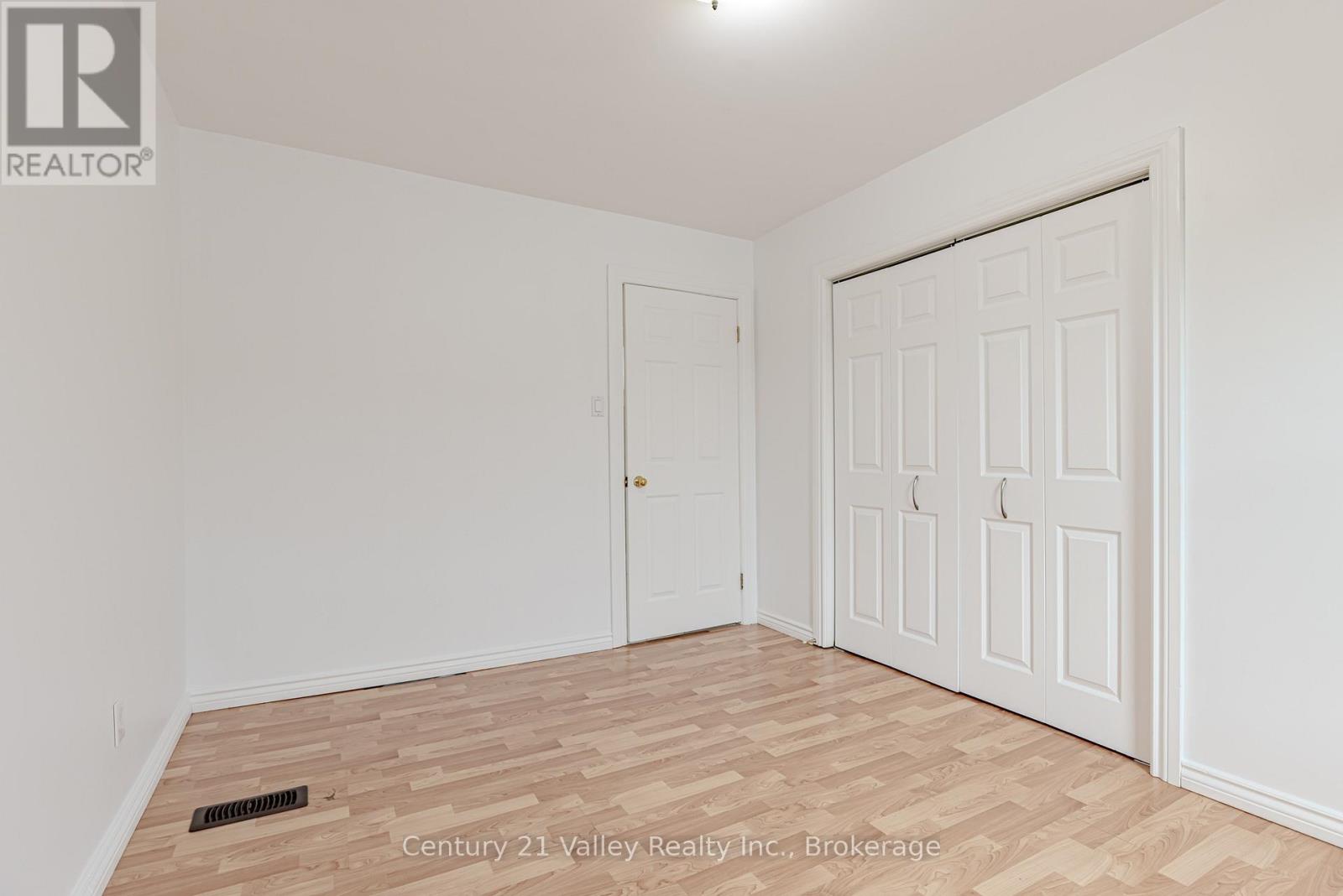 127 JENNET STREET - 33