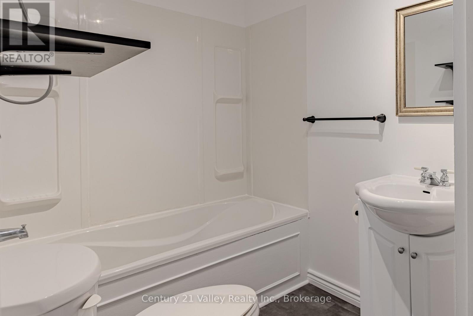 127 JENNET STREET - 38