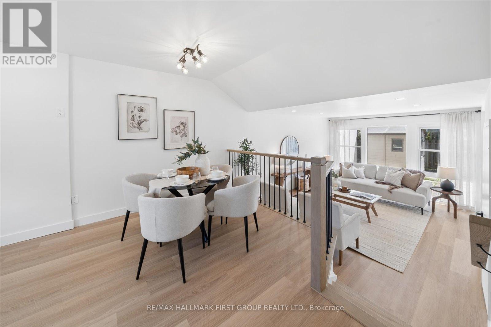 #128 30 VENETIAN CRESCENT - 3