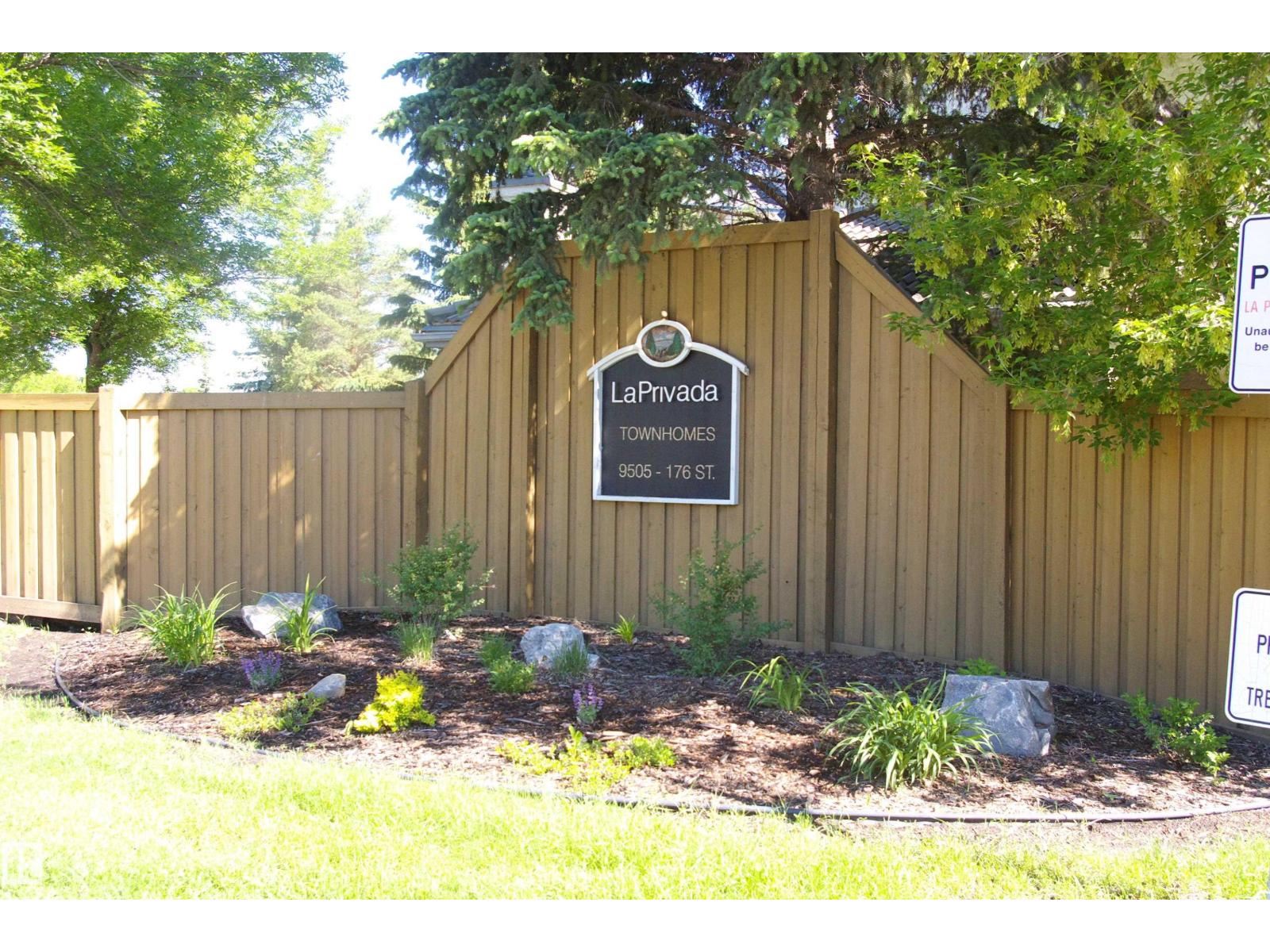 #27 9505 176 ST NW - 1
