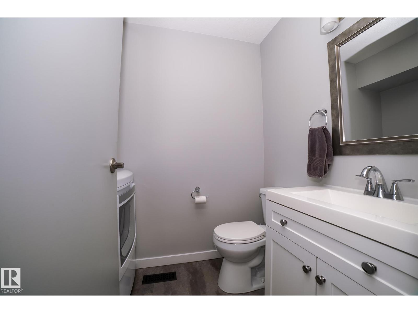 #27 9505 176 ST NW - 16