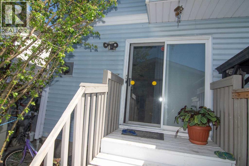 3850 Catalina Boulevard NE - 26