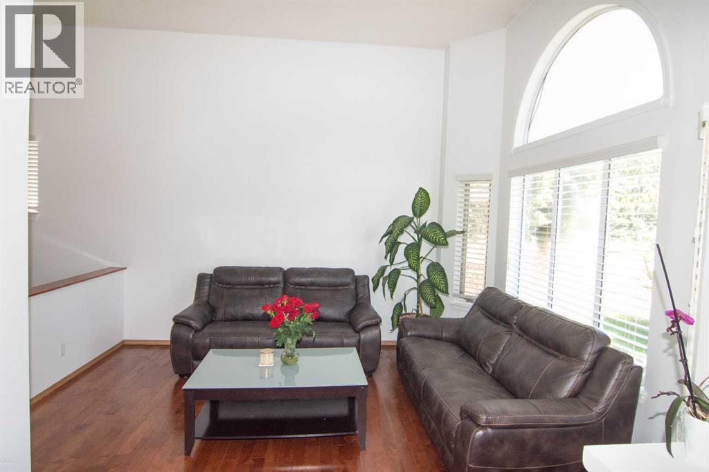 3850 Catalina Boulevard NE - 4