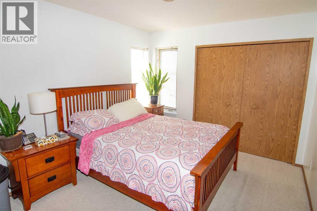 3850 Catalina Boulevard NE - 11