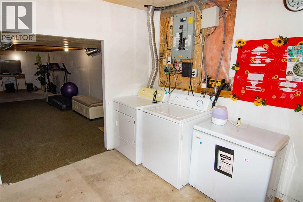 3850 Catalina Boulevard NE - 20