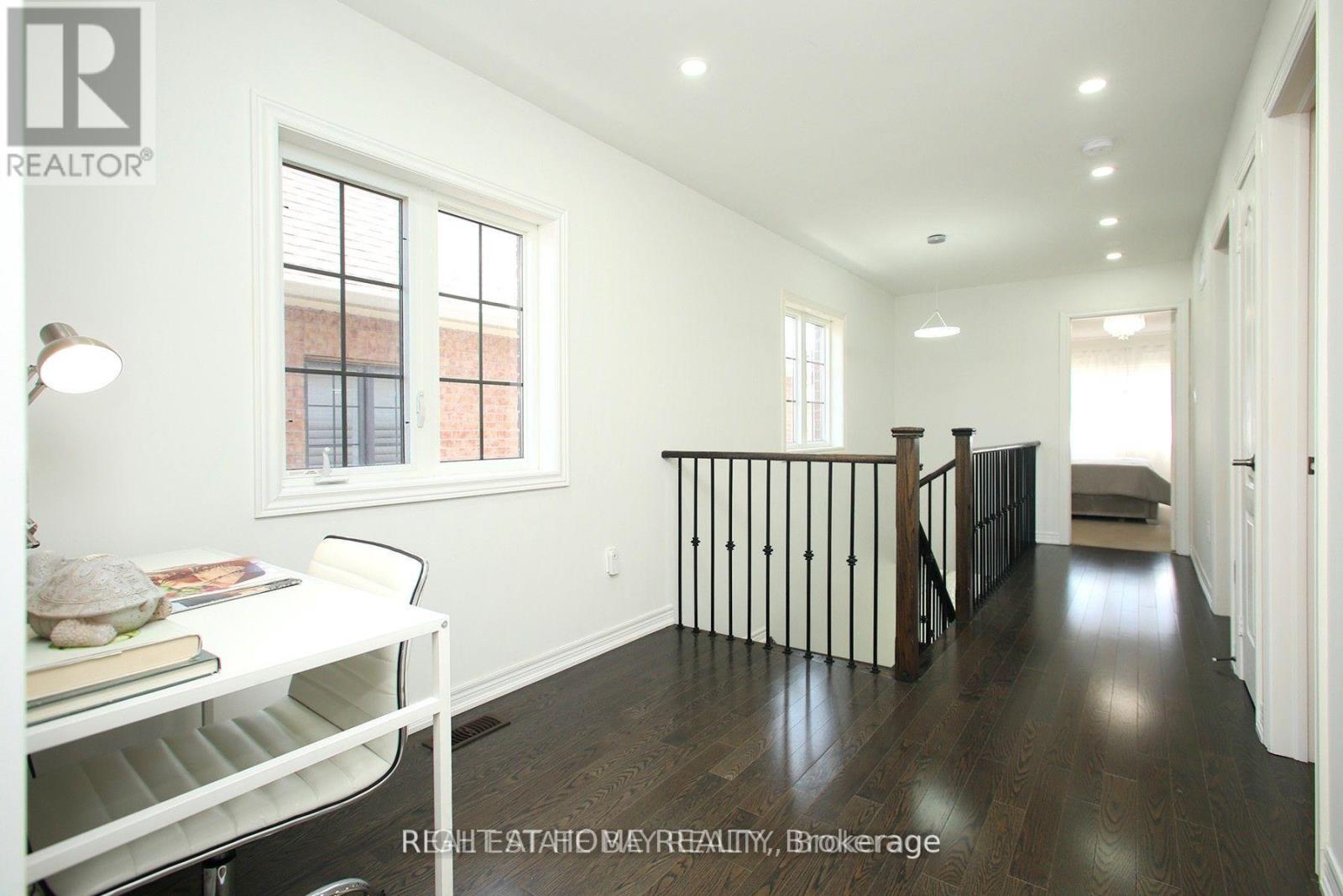 25 SIBELLA WAY - 19