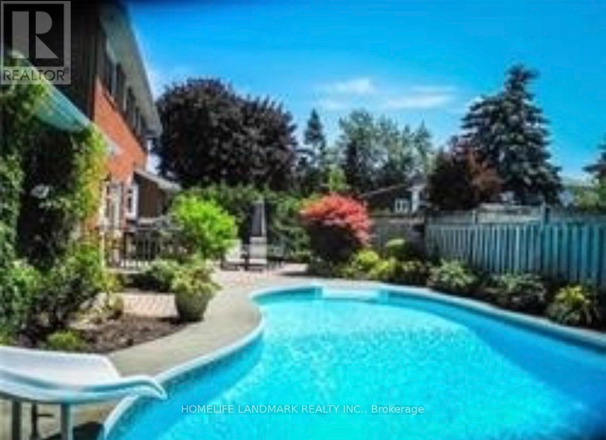 15 TOFINO CRESCENT - 2