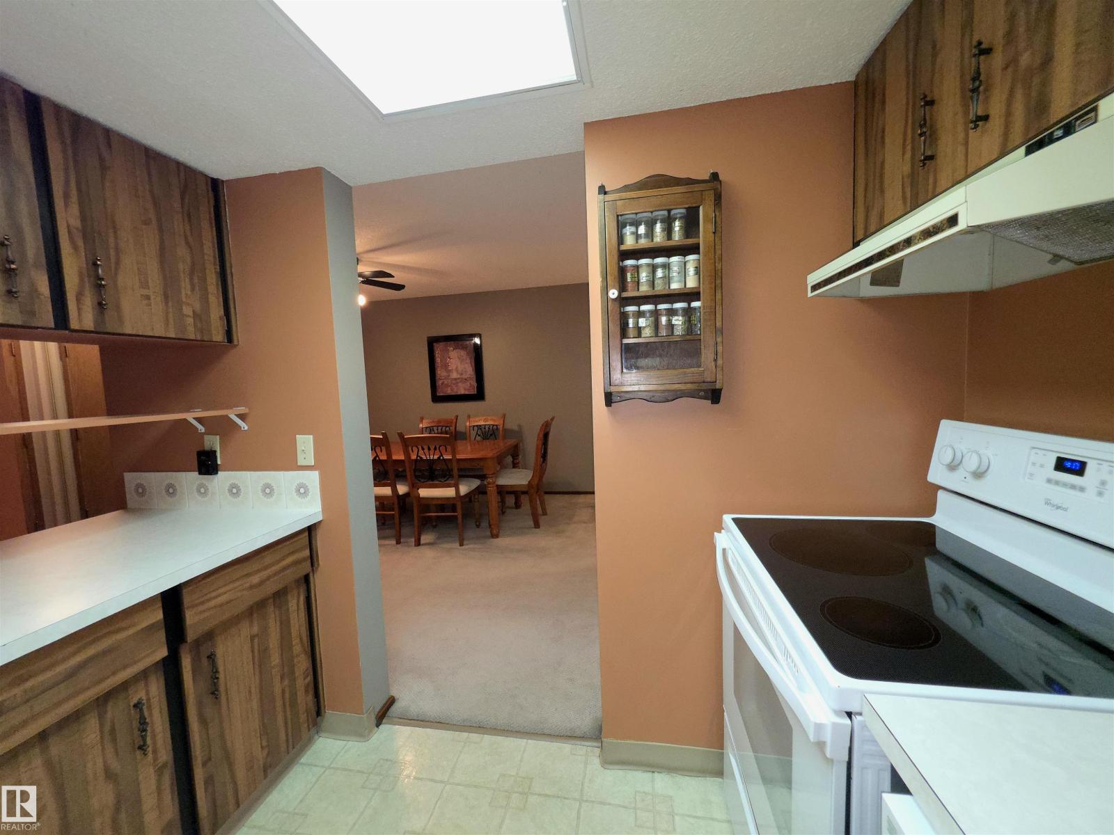 #302 10335 118 ST NW - 16