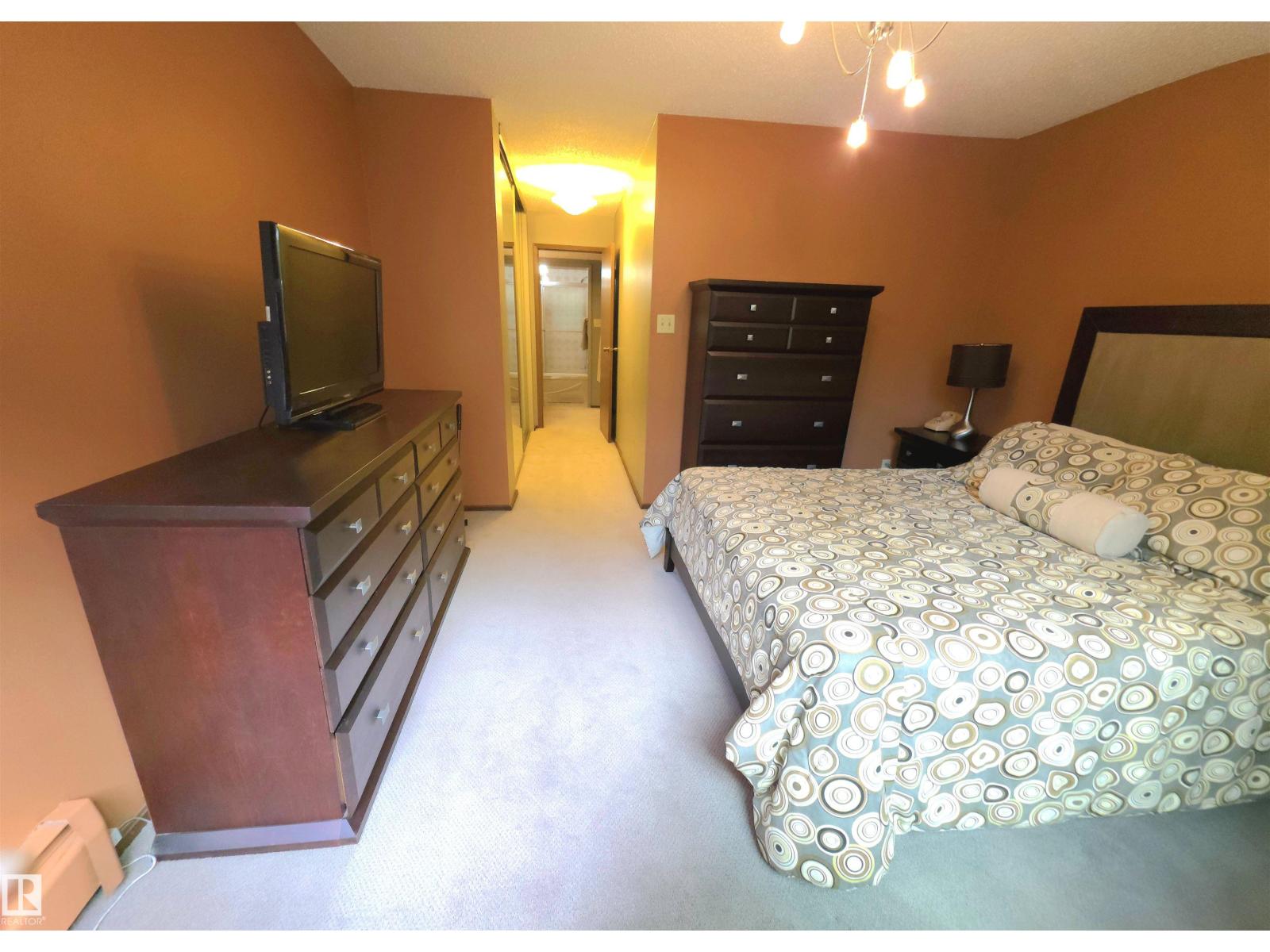 #302 10335 118 ST NW - 25