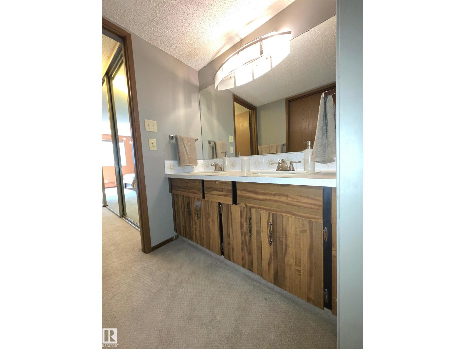 #302 10335 118 ST NW - 28