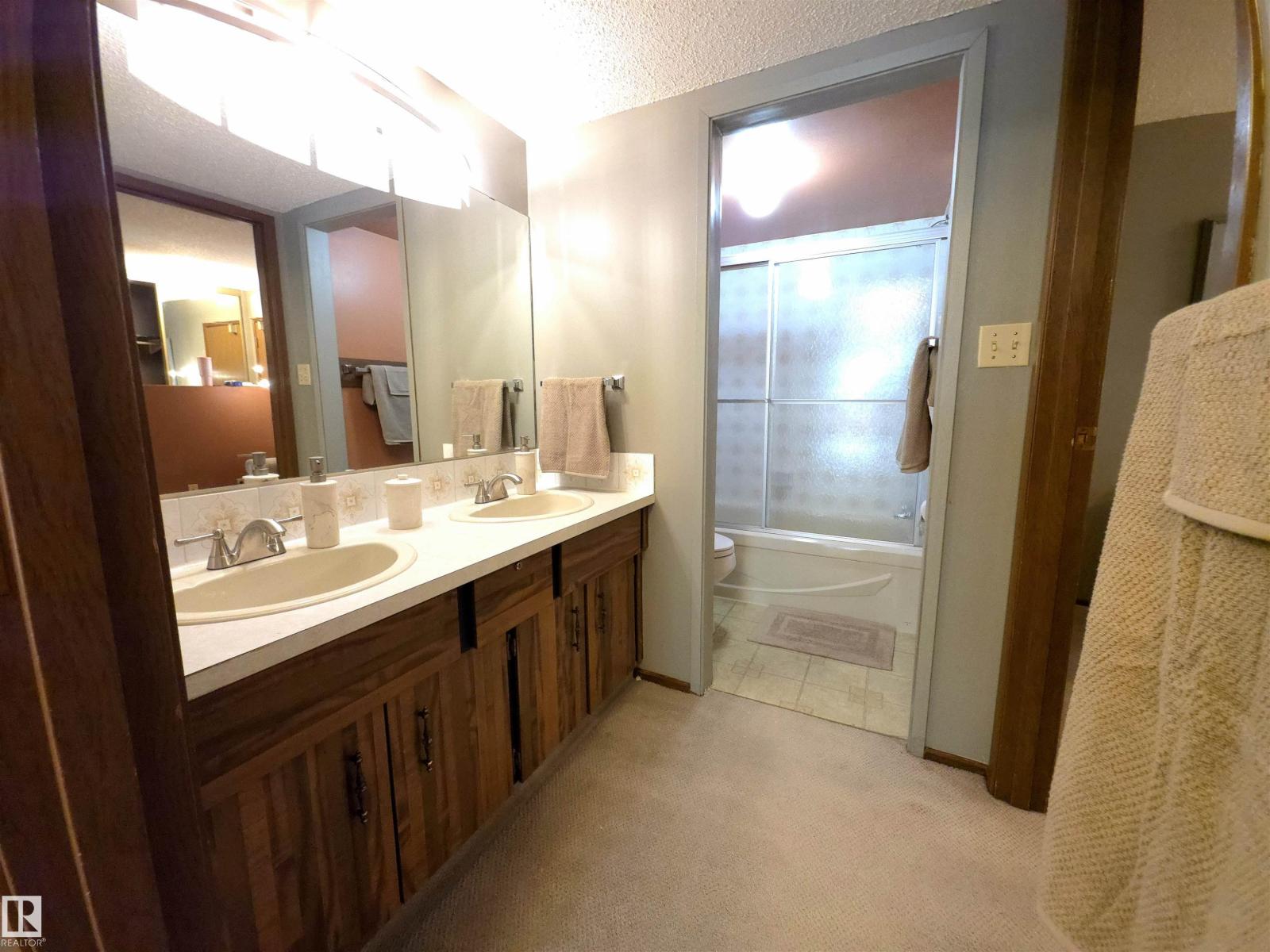 #302 10335 118 ST NW - 30