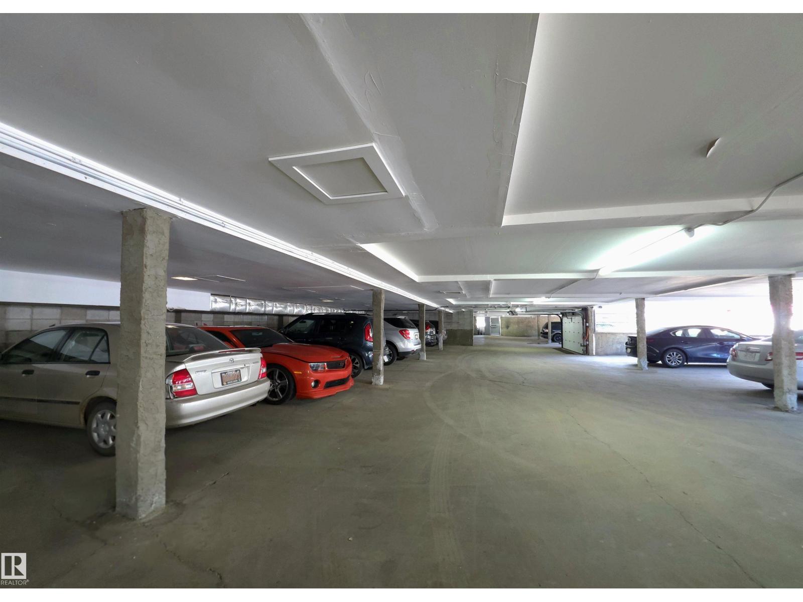 #302 10335 118 ST NW - 38