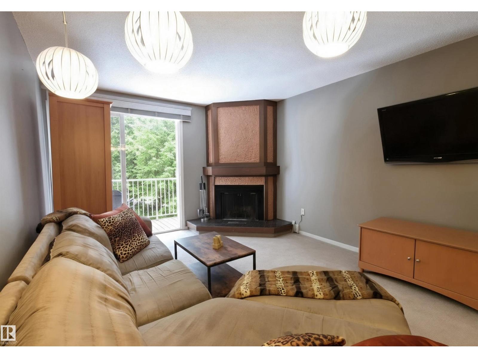 #302 10335 118 ST NW - 7
