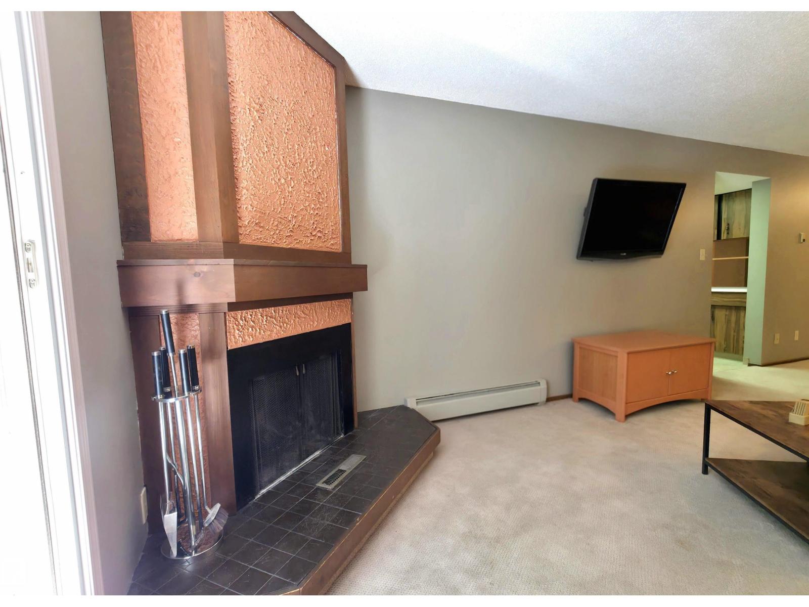 #302 10335 118 ST NW - 8