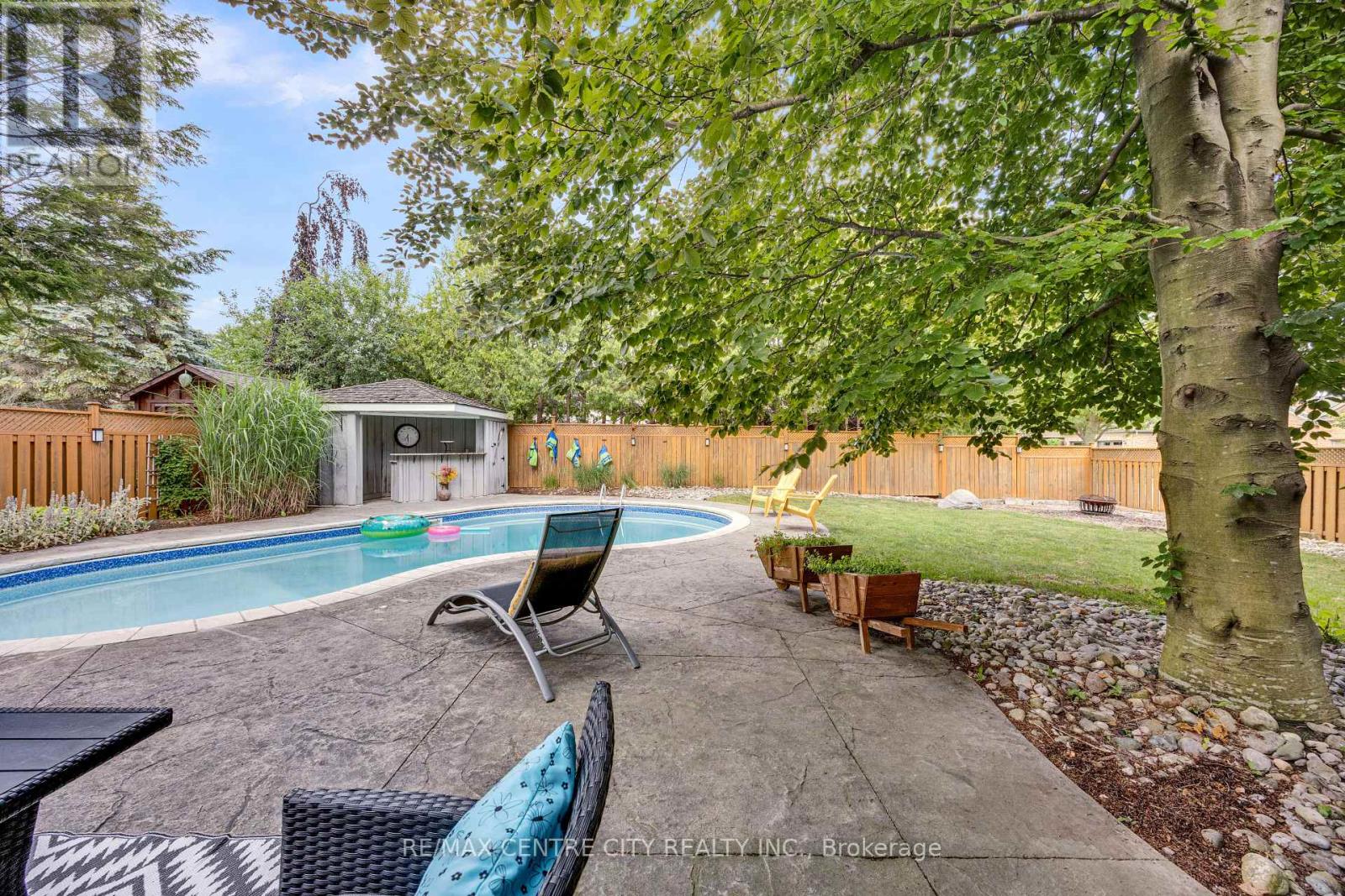 2 HAVENWOOD WAY - 44