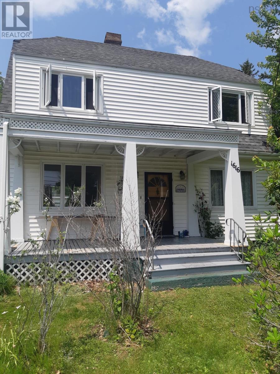 1616 North Main Street - 1