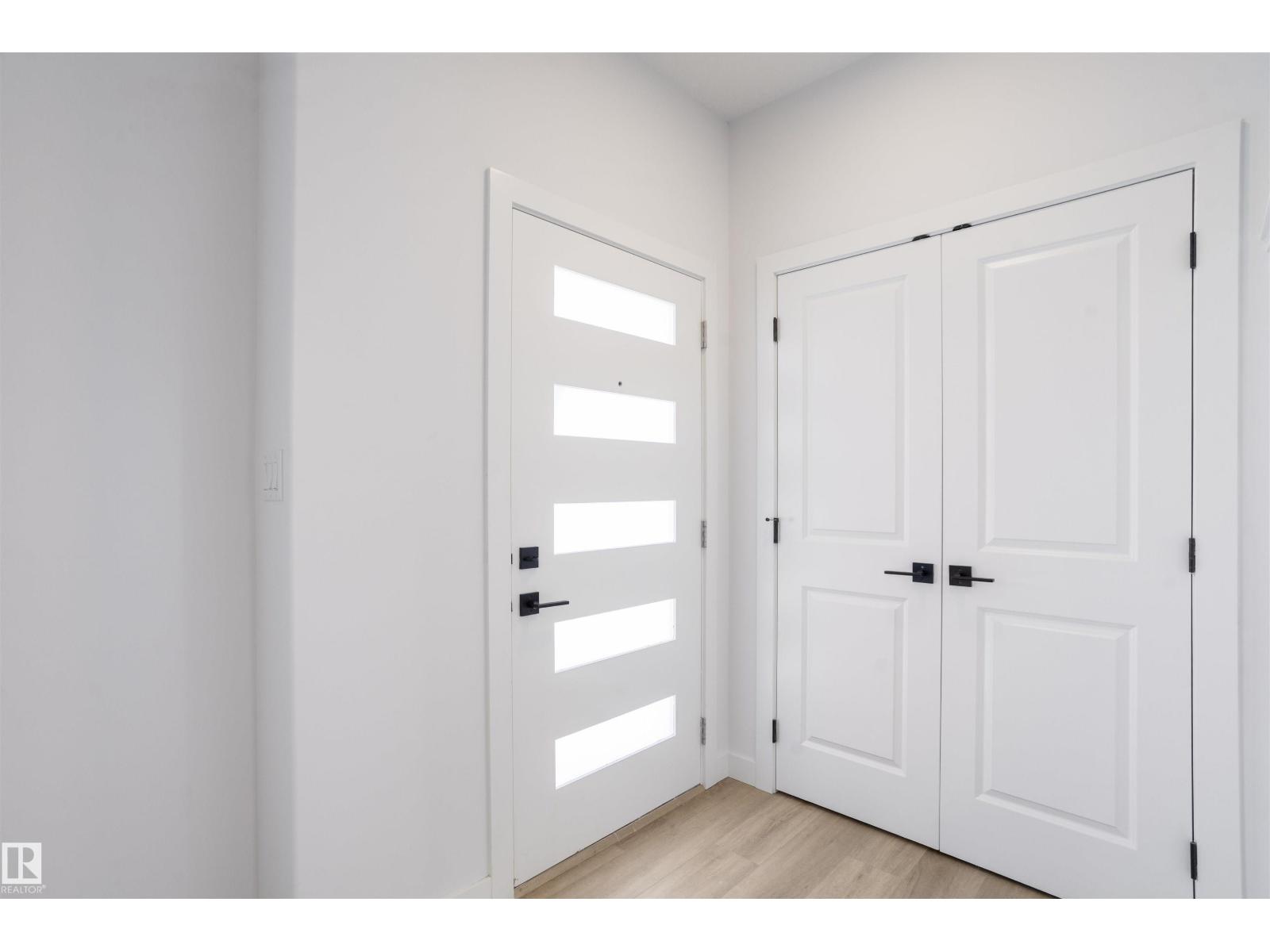 463 Bank WD, Black Stone, Leduc photo 3