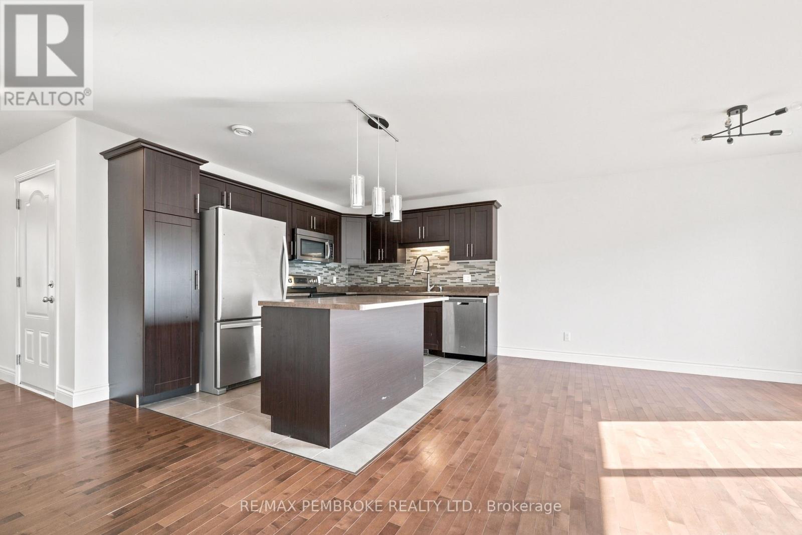 30 WINSTON AVENUE - 15