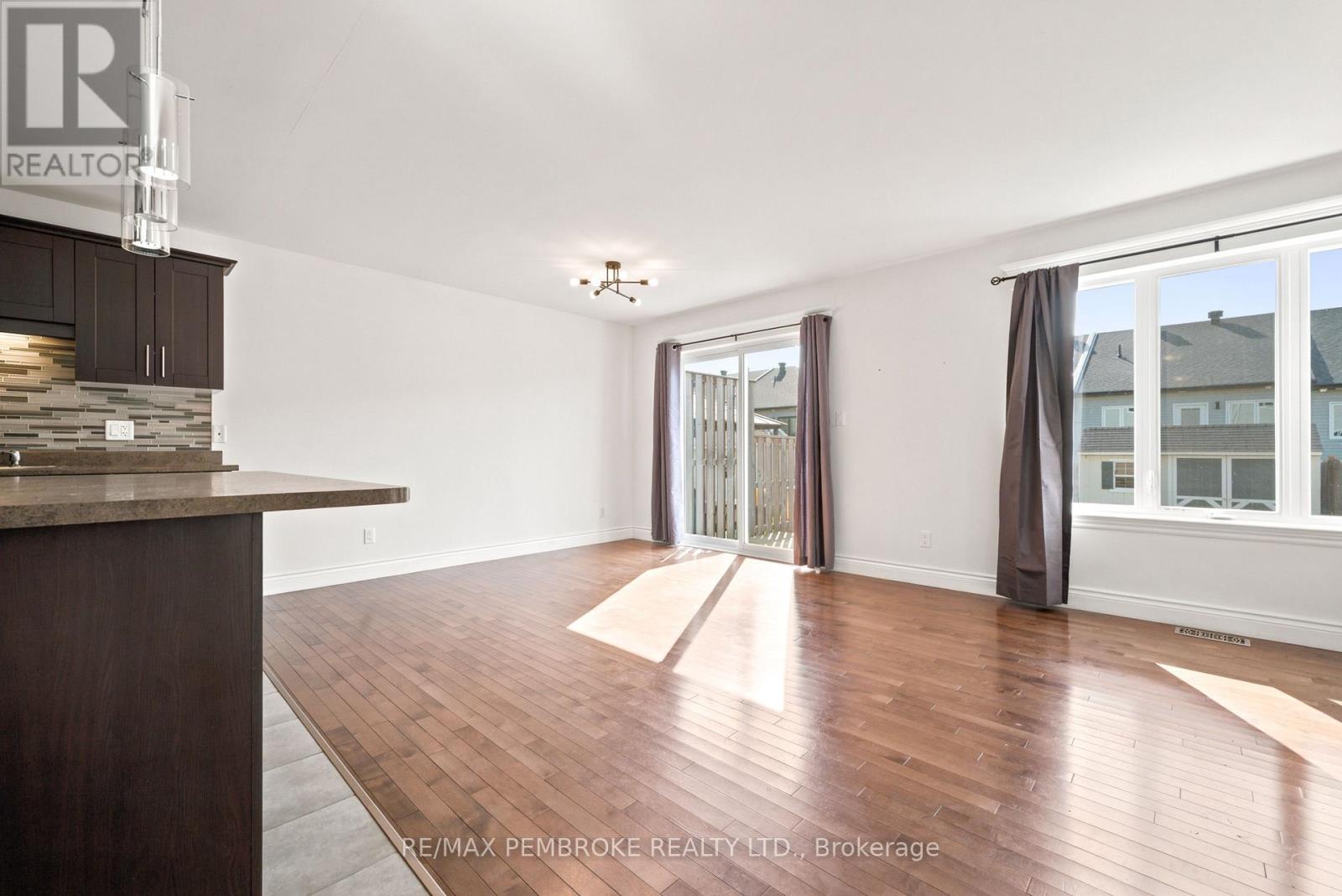 30 WINSTON AVENUE - 18