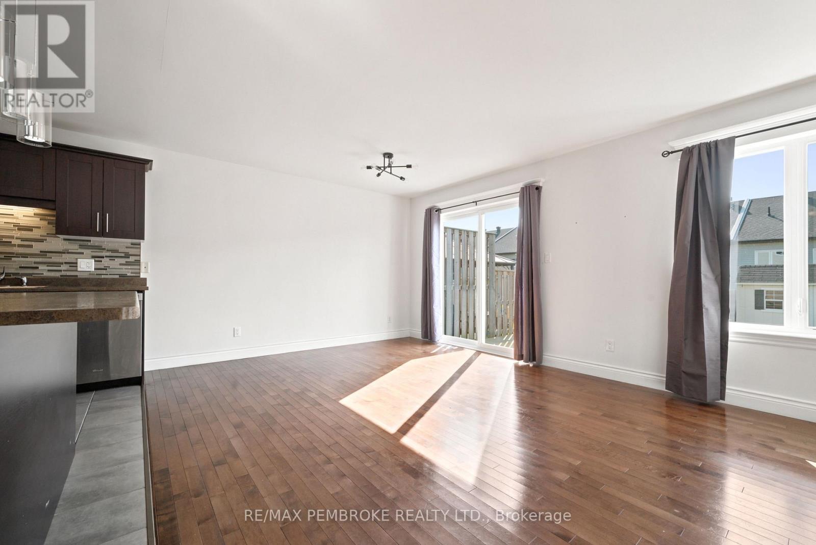 30 WINSTON AVENUE - 19