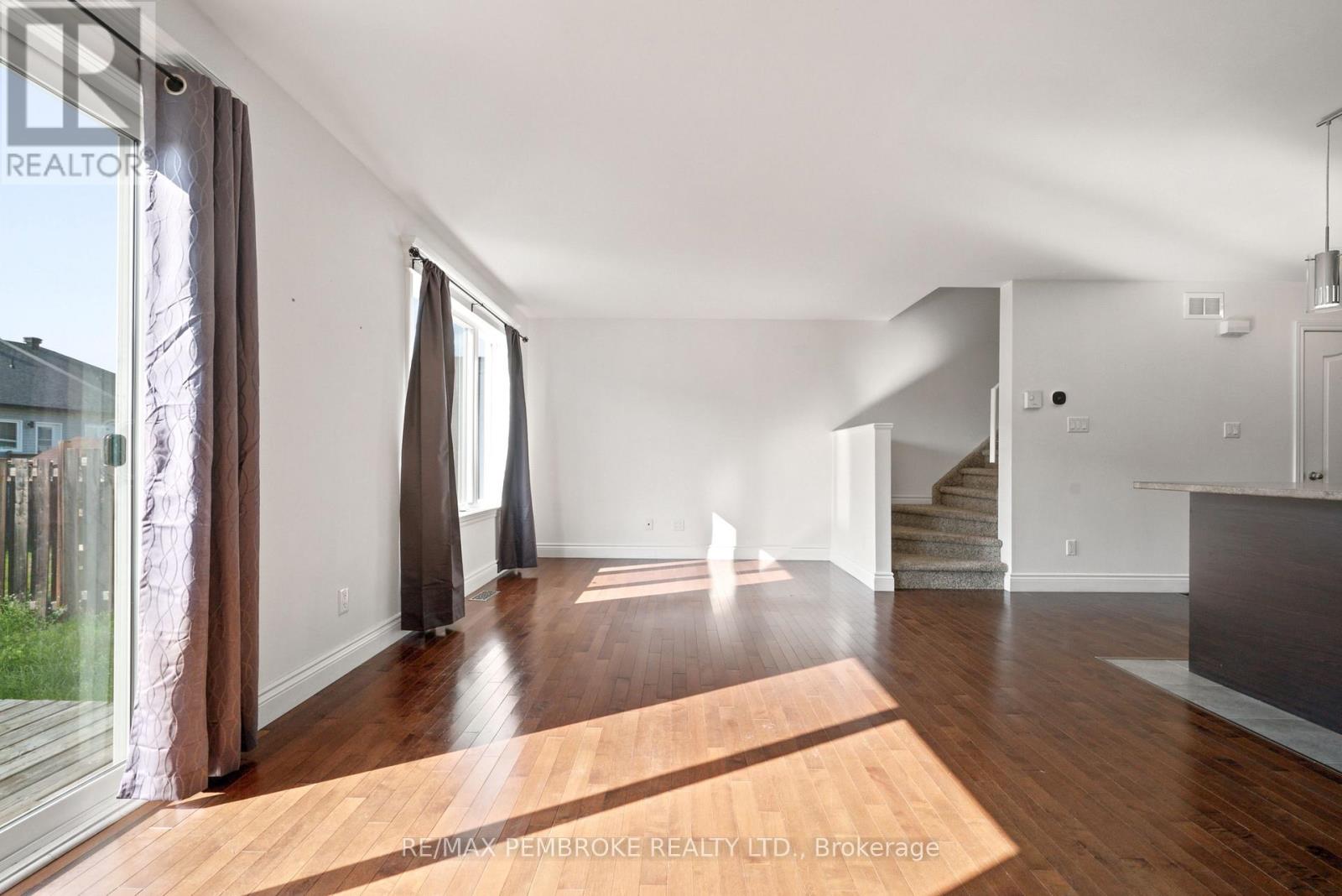 30 WINSTON AVENUE - 22