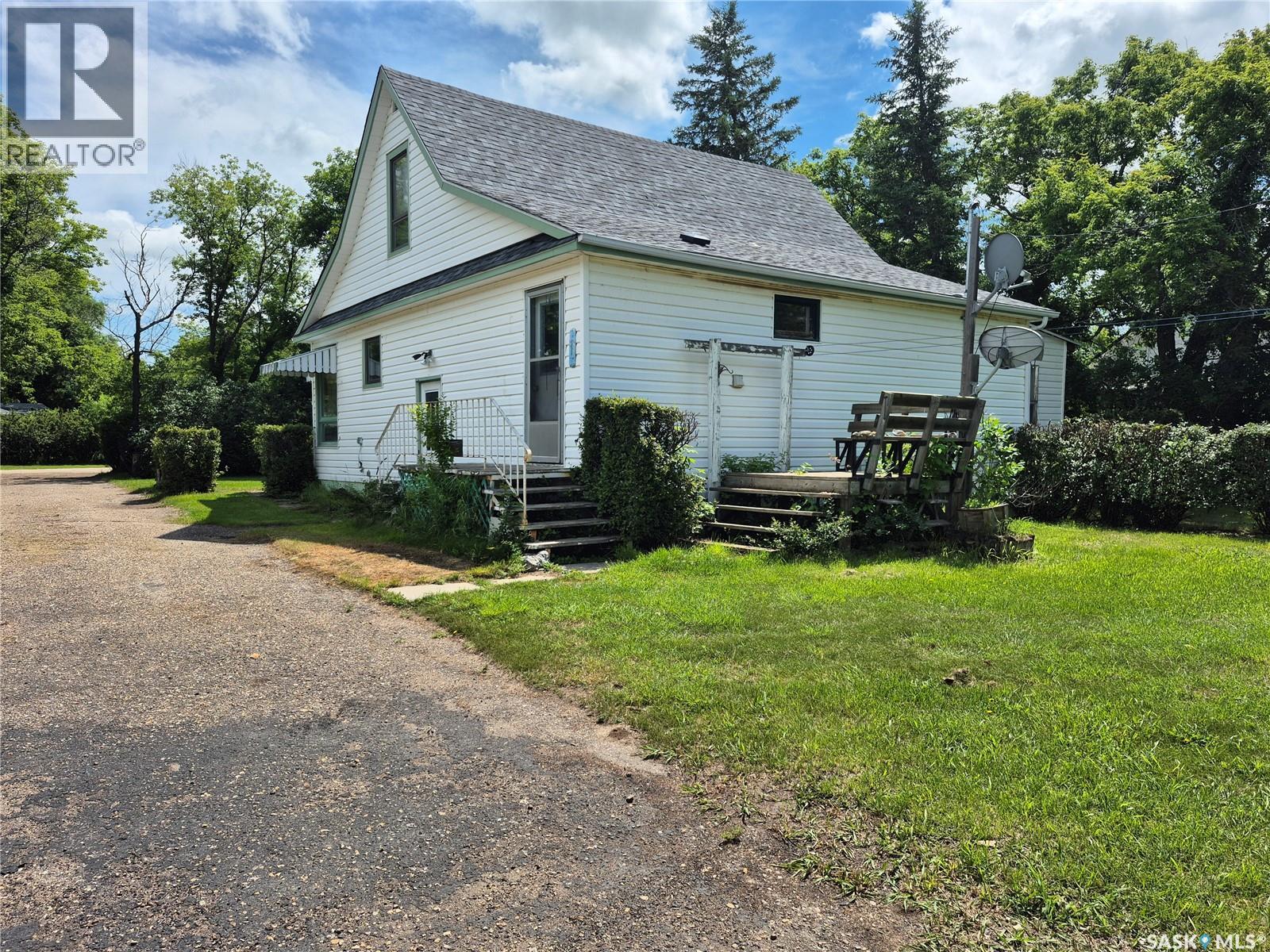 181 2nd STREET W - 38