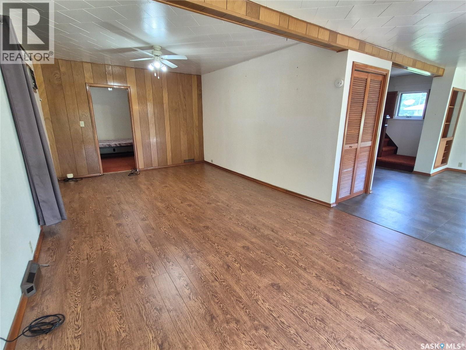 181 2nd STREET W - 4