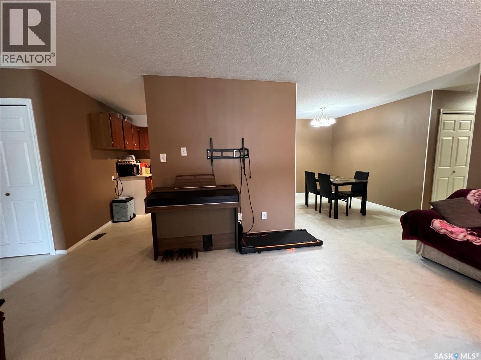 #410 510 Prairie AVENUE - 23