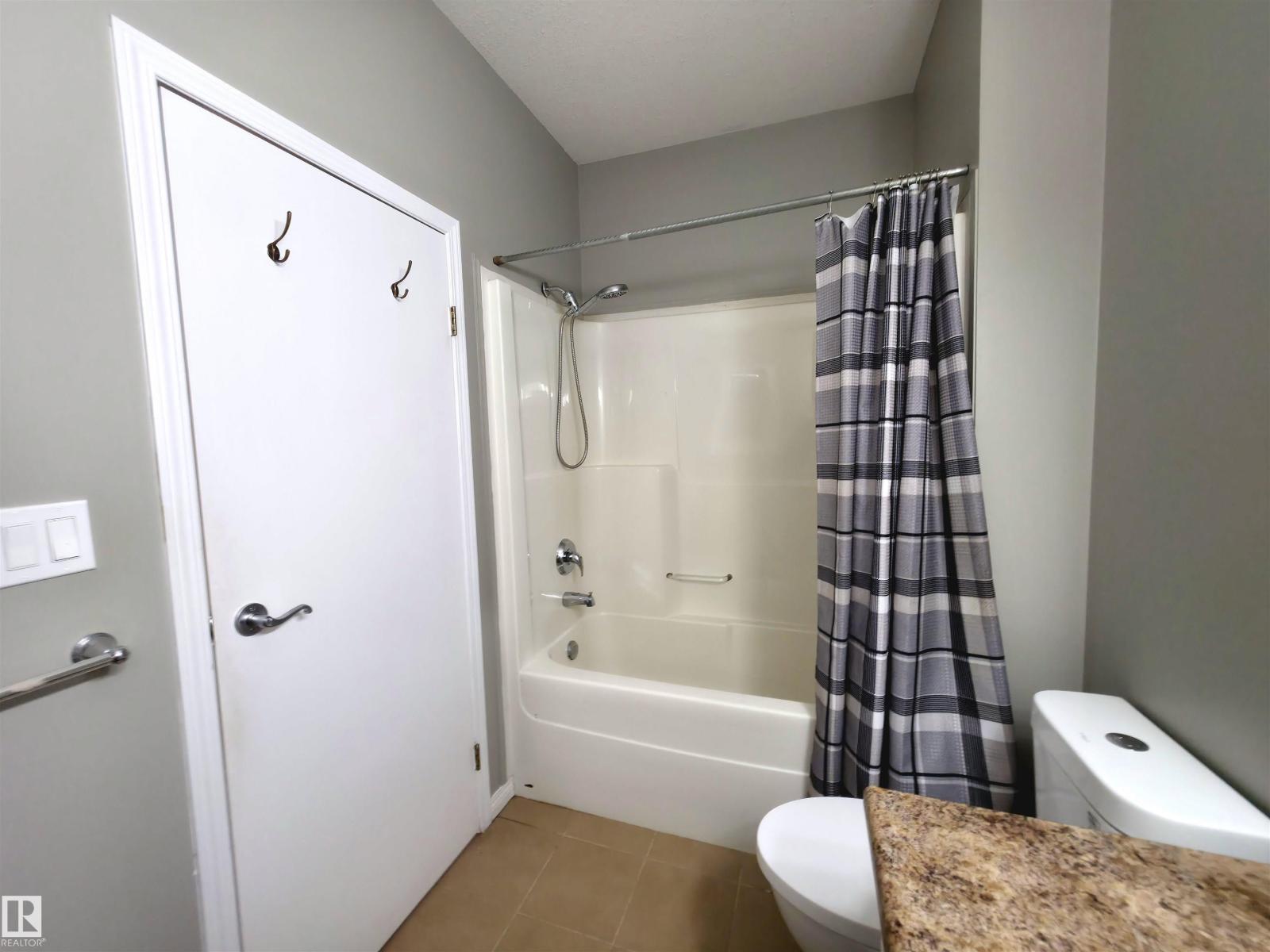 #104 4312 139 AV NW - 18
