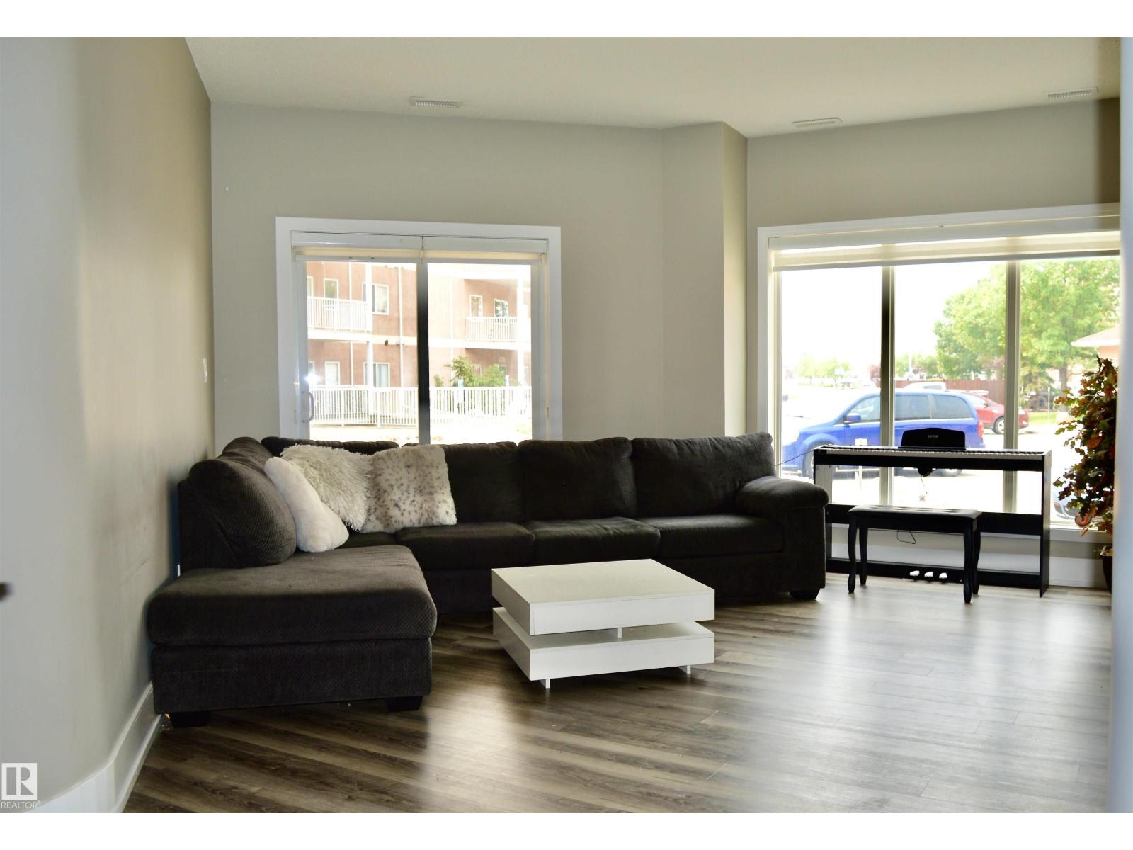 #104 4312 139 AV NW - 2