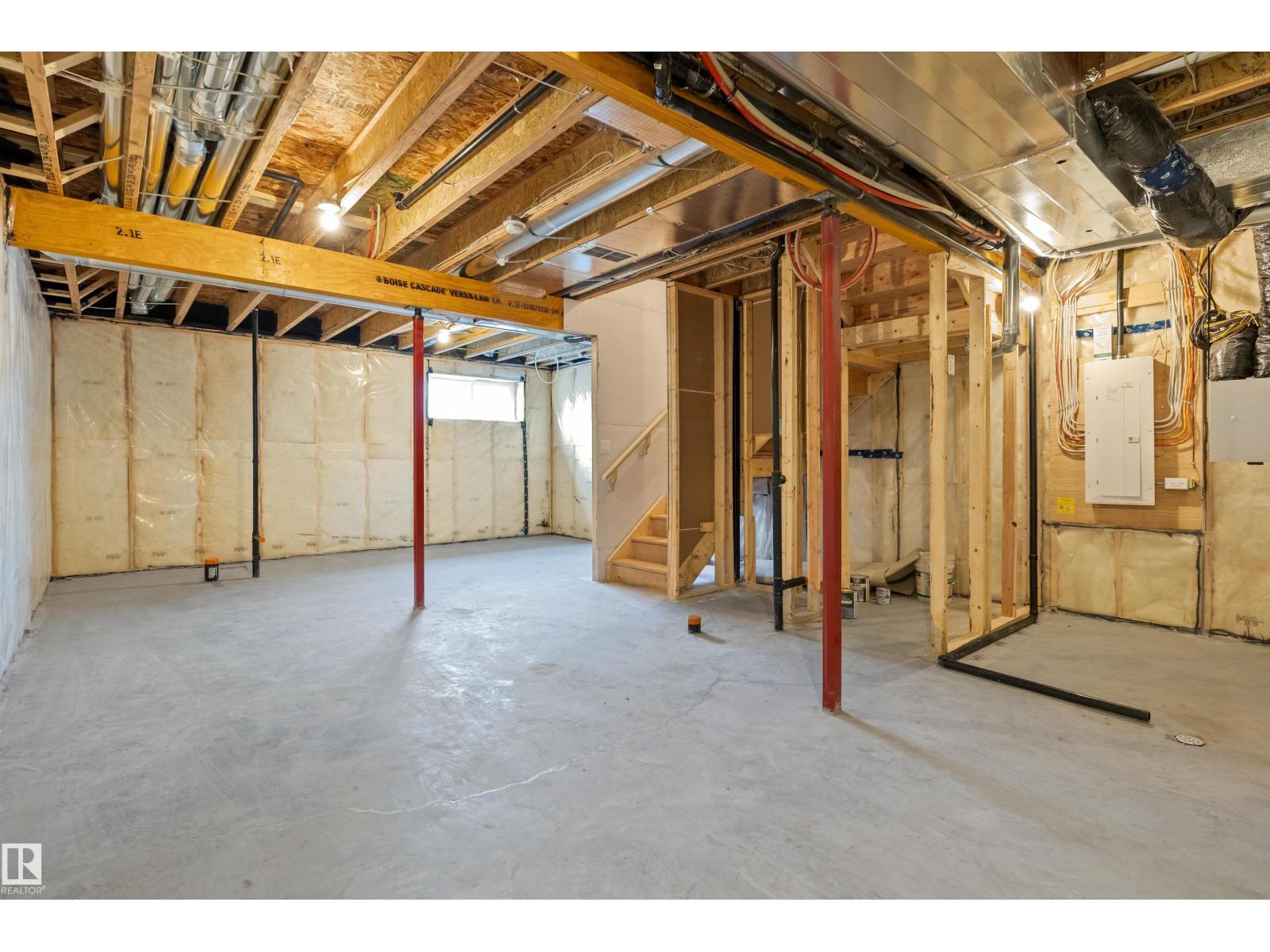 8632 183 AV NW - 39