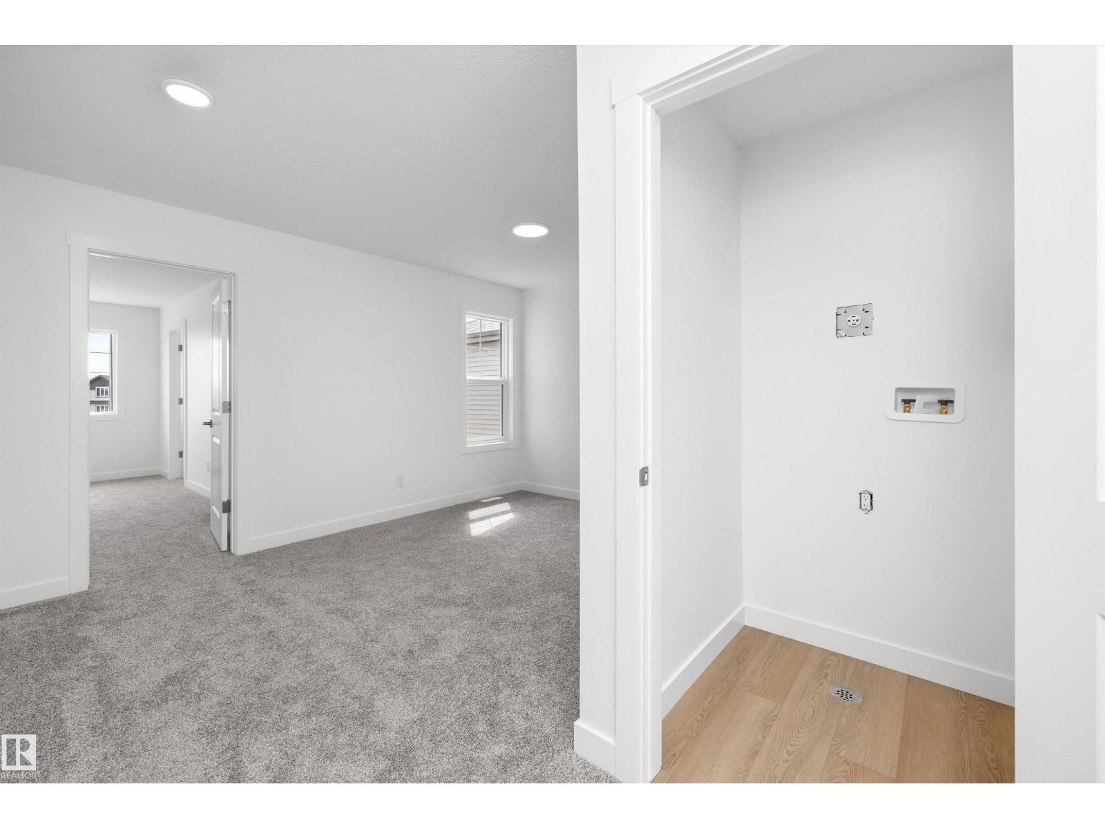 8632 183 AV NW - 24