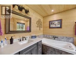 33445 Highway 584, Rural Mountain View County, AB T0M1X0 Photo 17