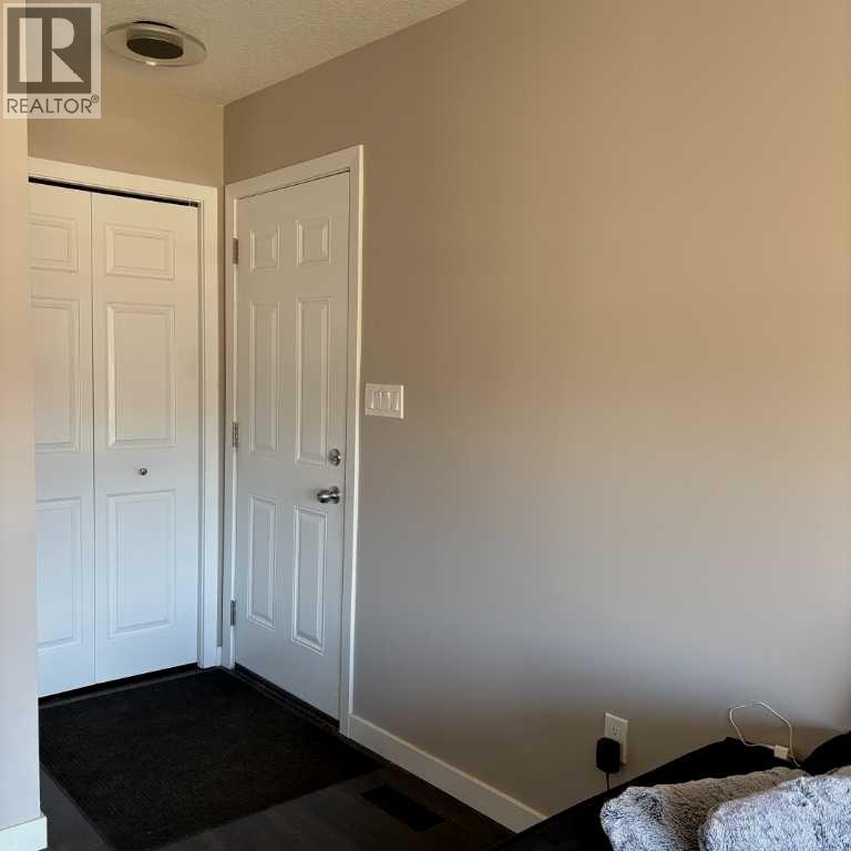8322 101 Avenue - 3