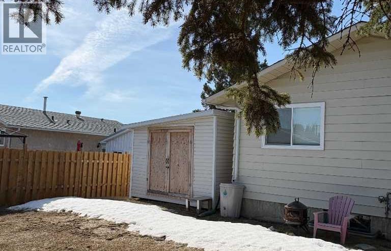 8322 101 Avenue - 31