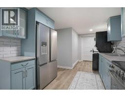 648 2nd Street E, Brooks, AB T1R0M9 Photo 37