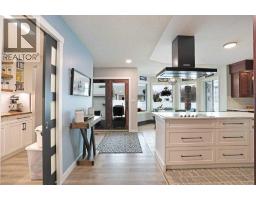 4pc Bathroom - 648 2nd Street E, Brooks, AB T1R0M9 Photo 8