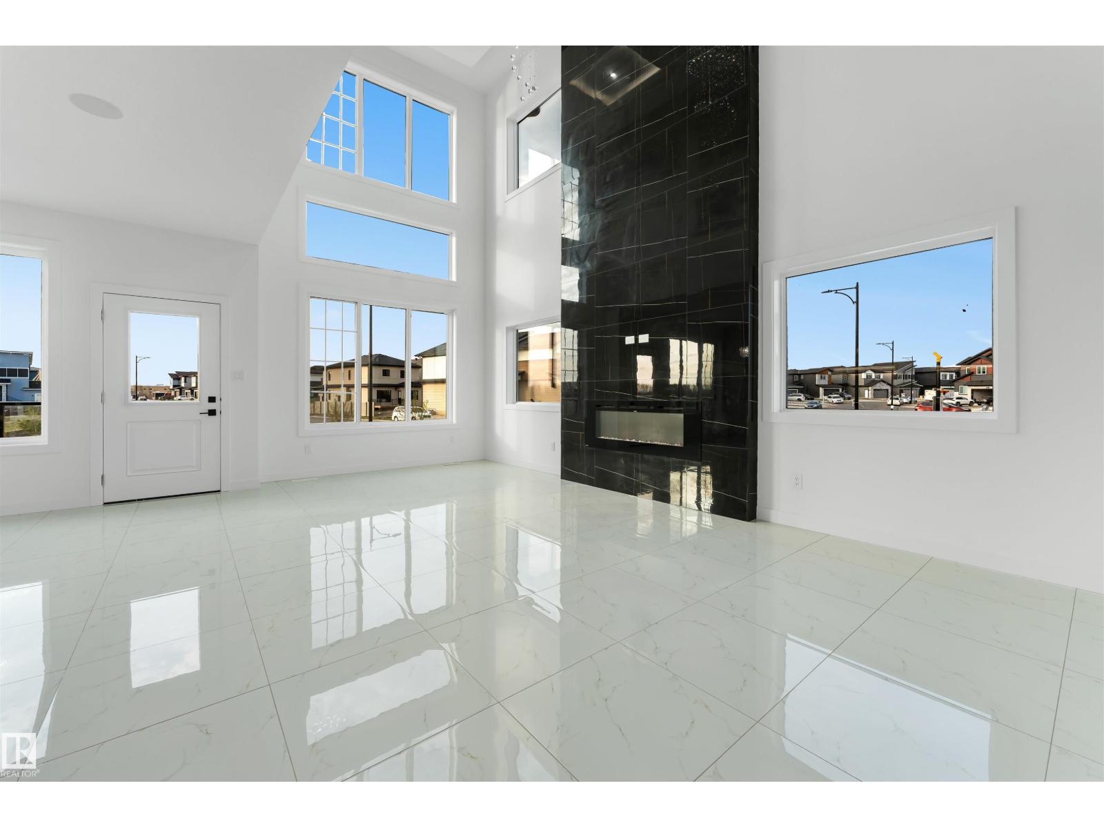 1536 64 Ave NE - 4
