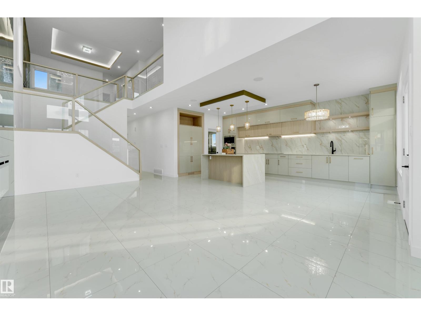 1536 64 Ave NE - 13