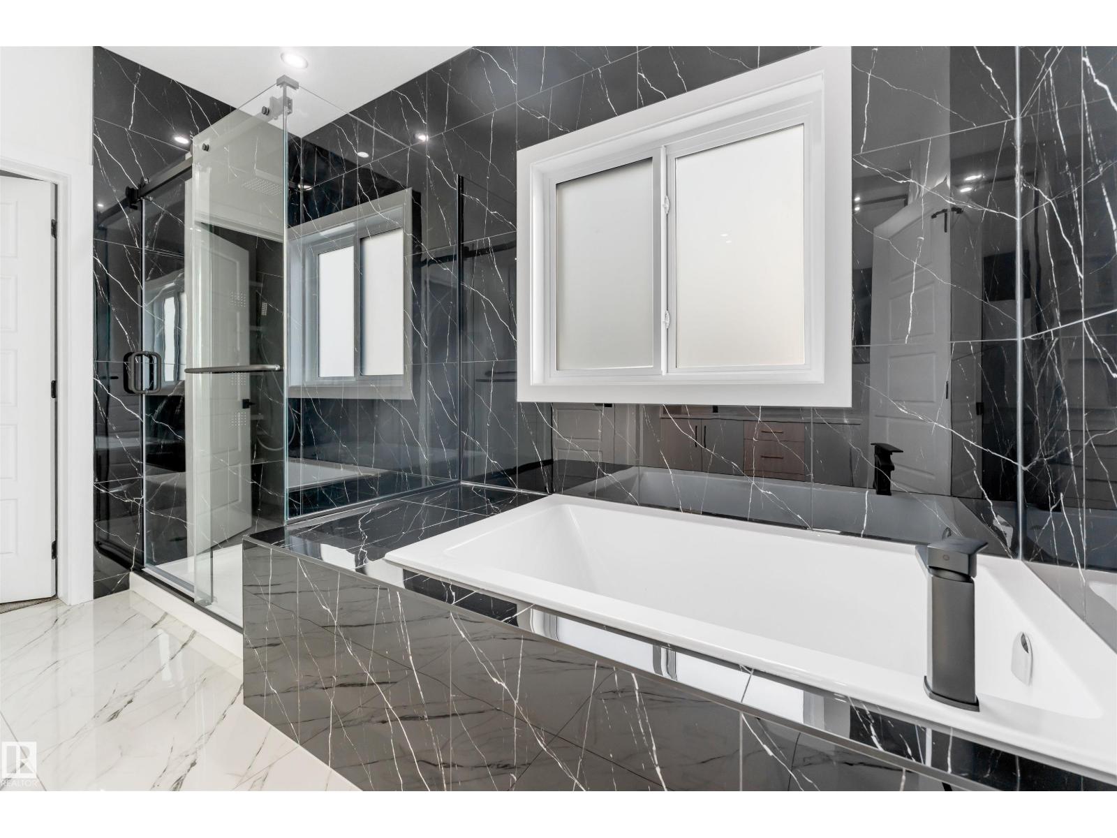 1536 64 Ave NE - 31