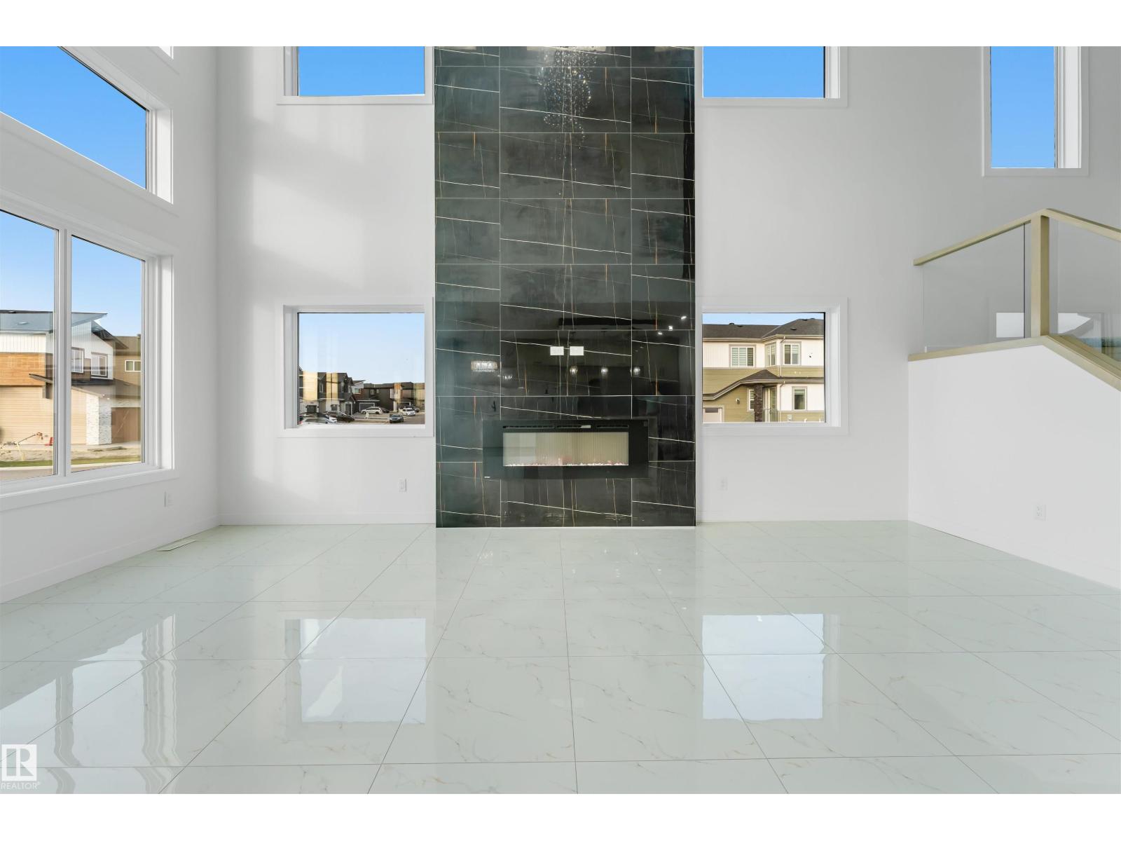 1536 64 Ave NE - 11