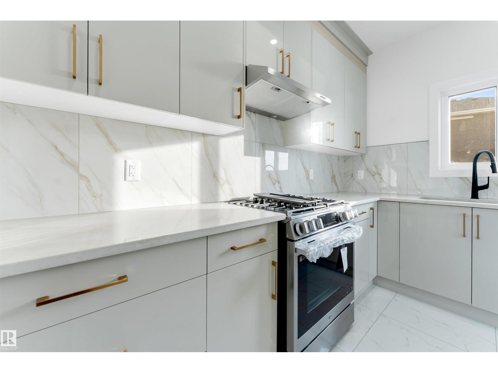 1536 64 Ave NE - 17